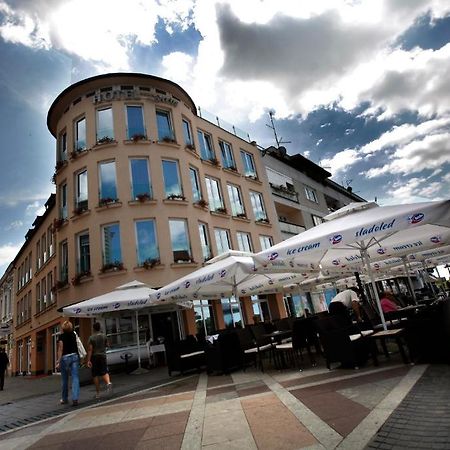 Hotel Savus Slavonski Brod Exterior photo