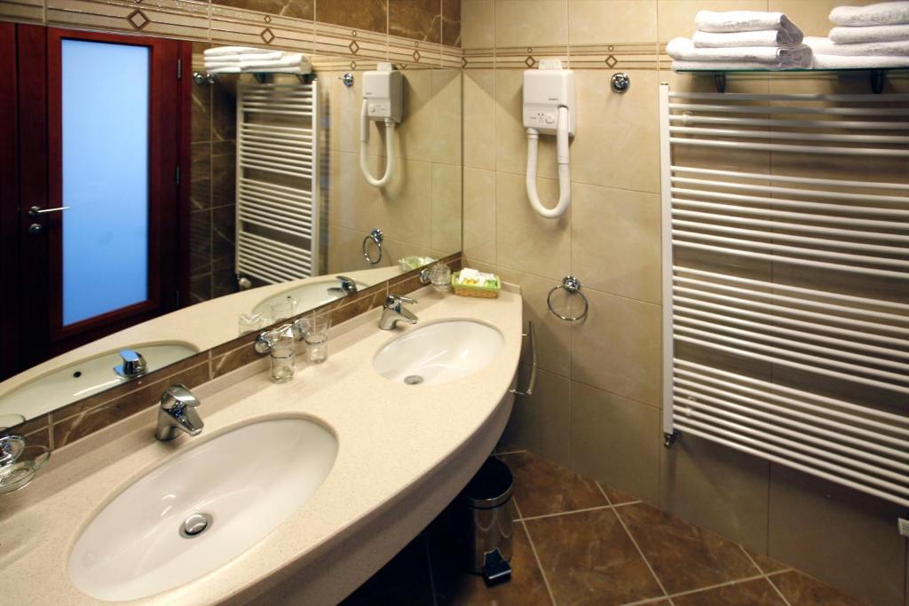 Hotel Savus Slavonski Brod Exterior photo