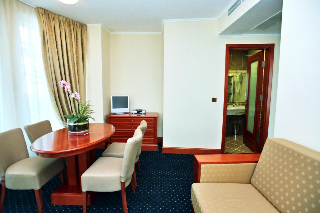 Hotel Savus Slavonski Brod Room photo