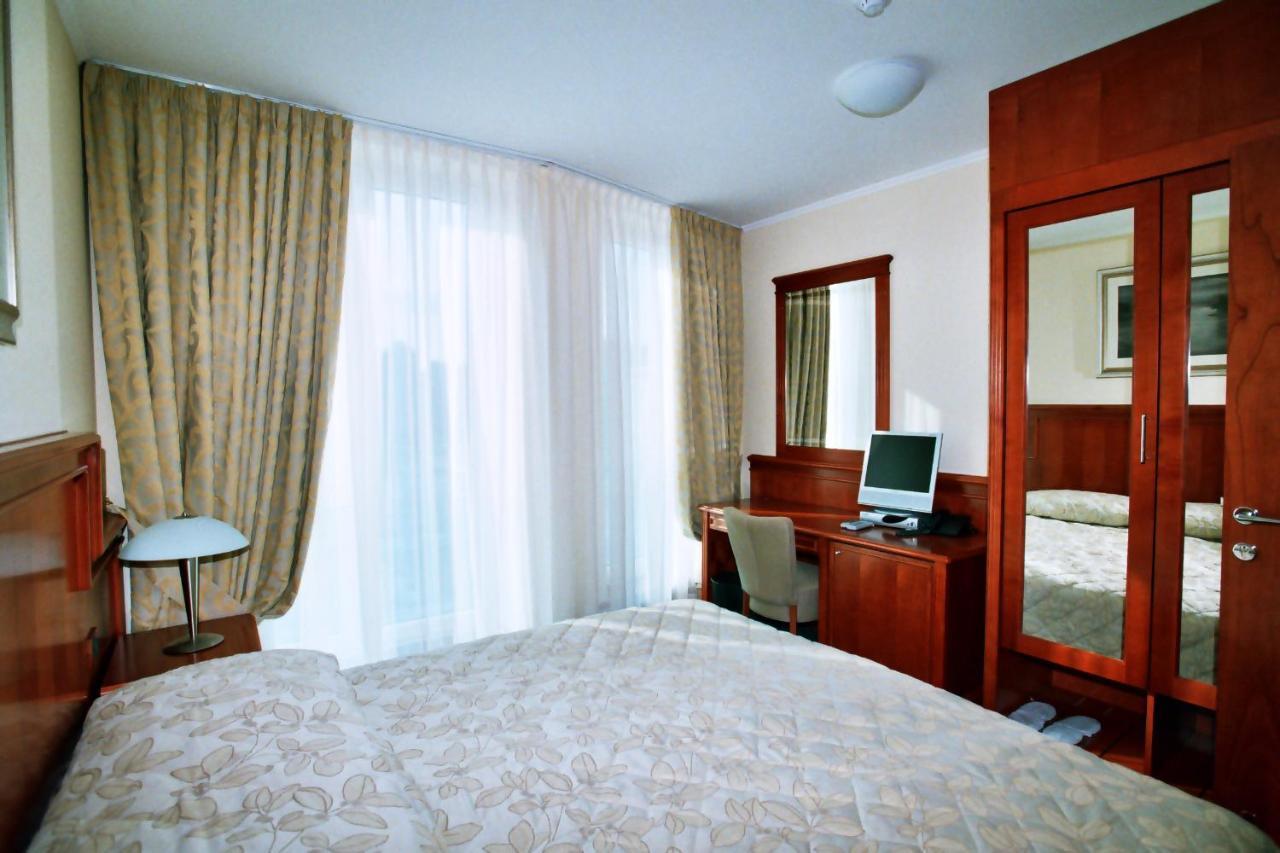Hotel Savus Slavonski Brod Room photo